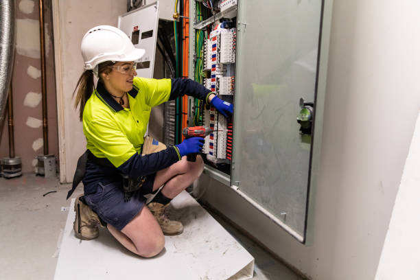 Best 24-Hour Electrician  in Universal City, TX
