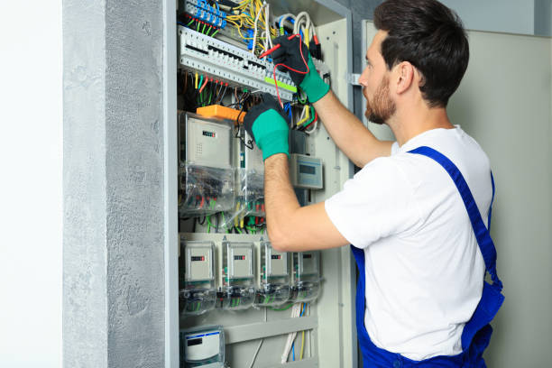 Best Electrician Near Me  in Universal City, TX